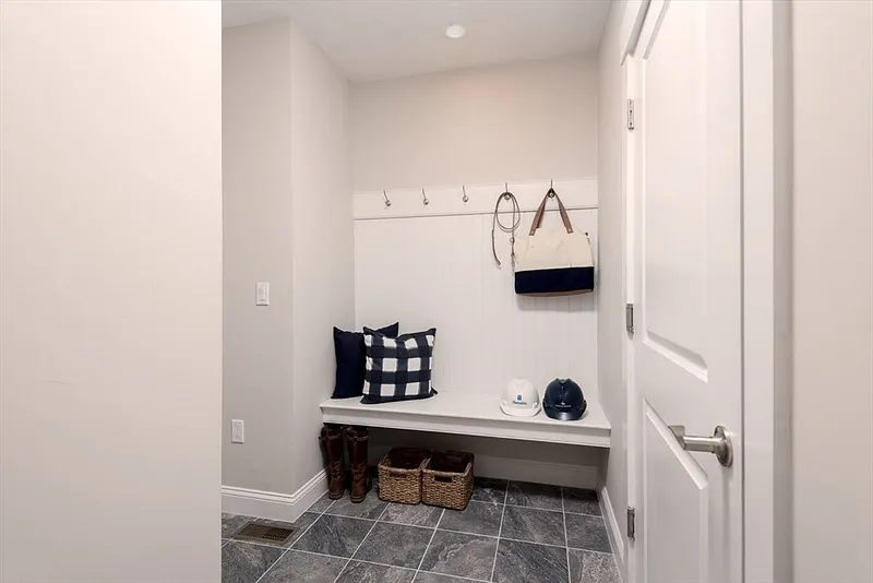 91 Miter Drive #18-1 Photo 14