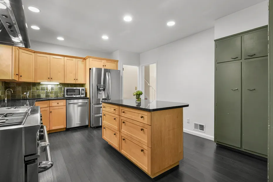 30 Antler Place Photo 13