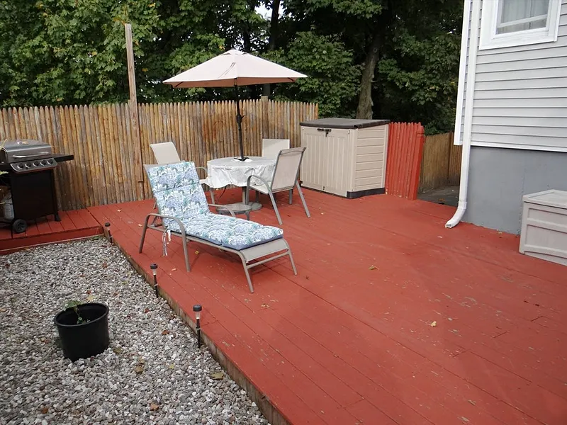25 Marshall Ave Photo 35
