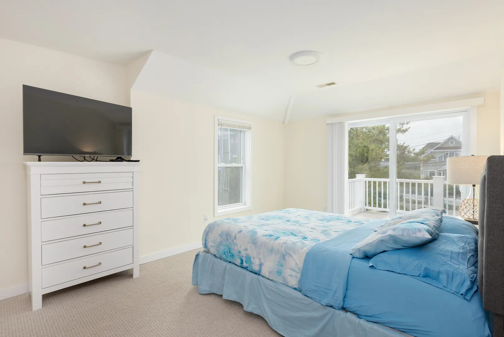 989 Fairfield Beach Road Photo 14