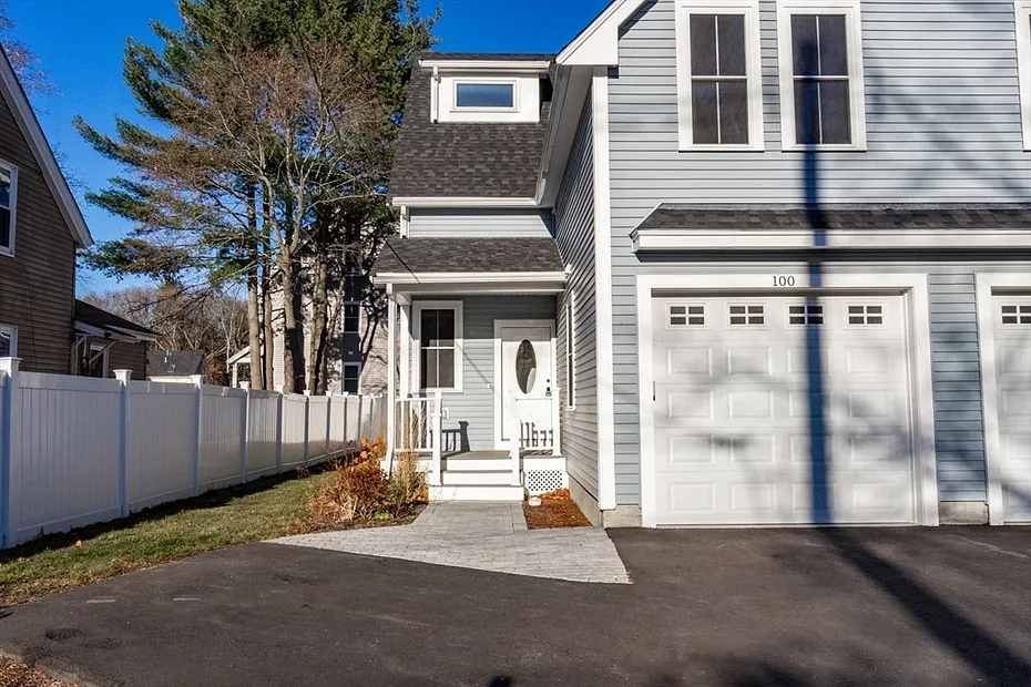 100 Kendall Avenue Photo 3