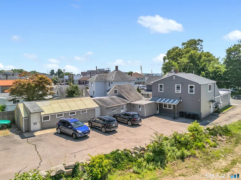 296 Mitchell Street Photo 26