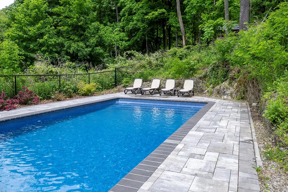 580 Oak Summit Road Photo 31