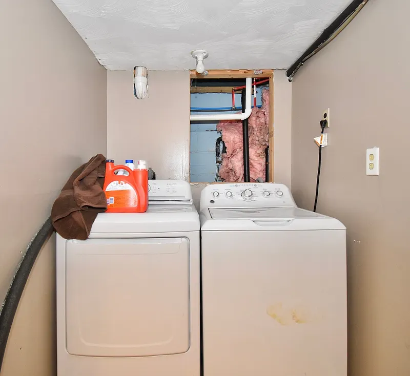 1245 Bay St Photo 34