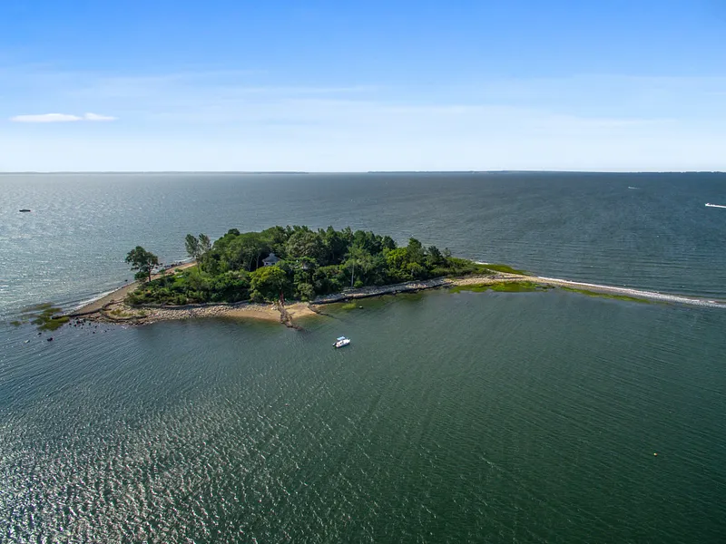 0 Copps Island Photo 1