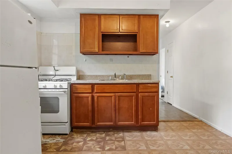 1056 Arthur Street Photo 21