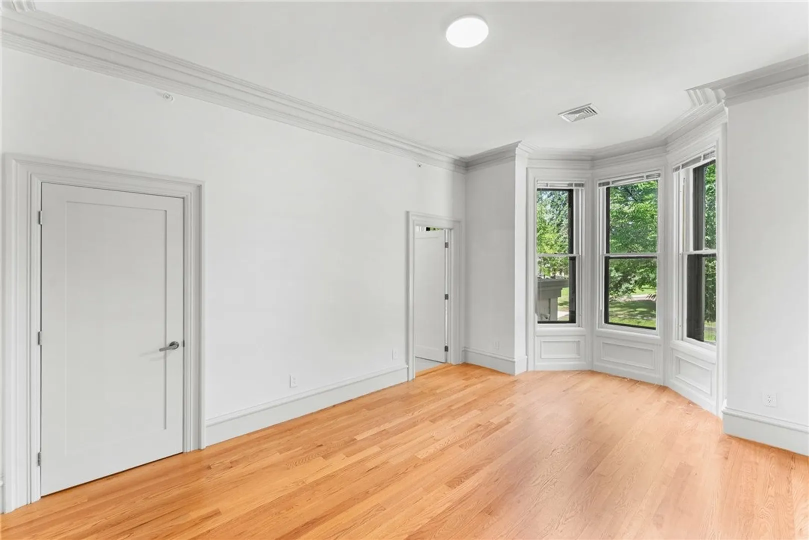 31 Parade Street  #201 Photo 9