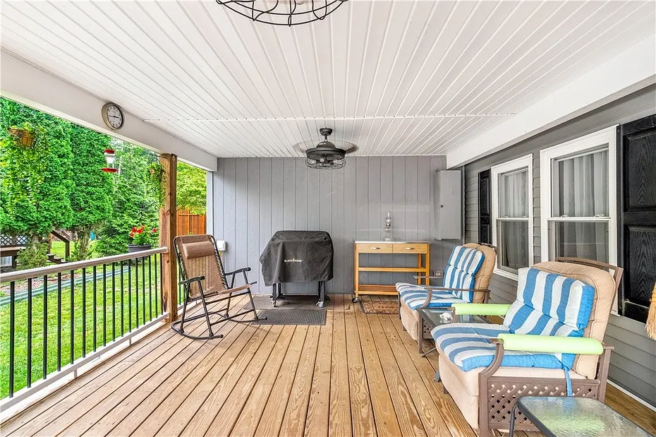 464 Gardiner Road #103 Photo 29