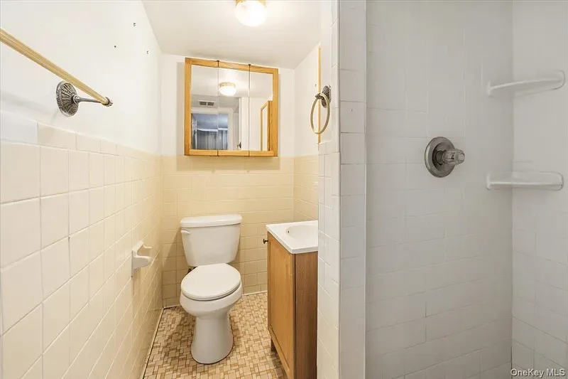 159 Ramapo Road Photo 33