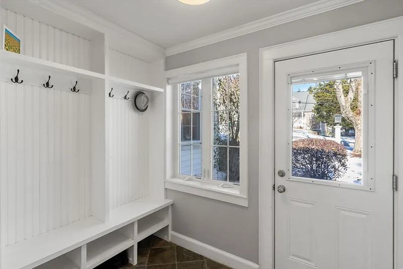 9 Gloucester Road Photo 20