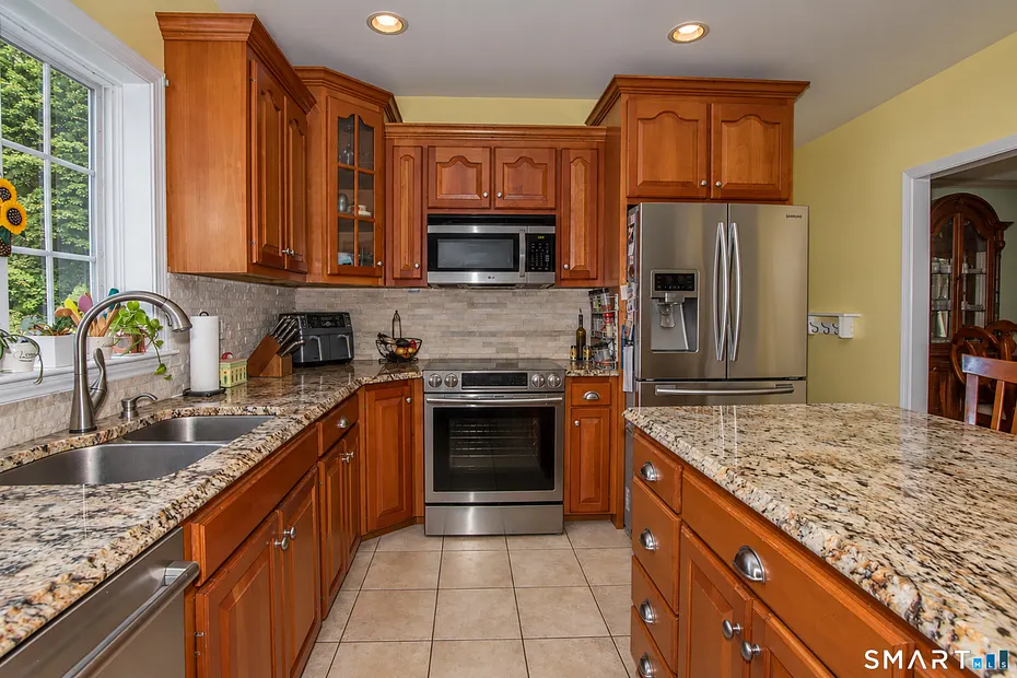 146 Long Hill Road Photo 8