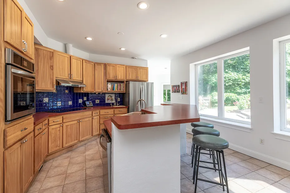 28 Drewbarrie Lane Photo 10