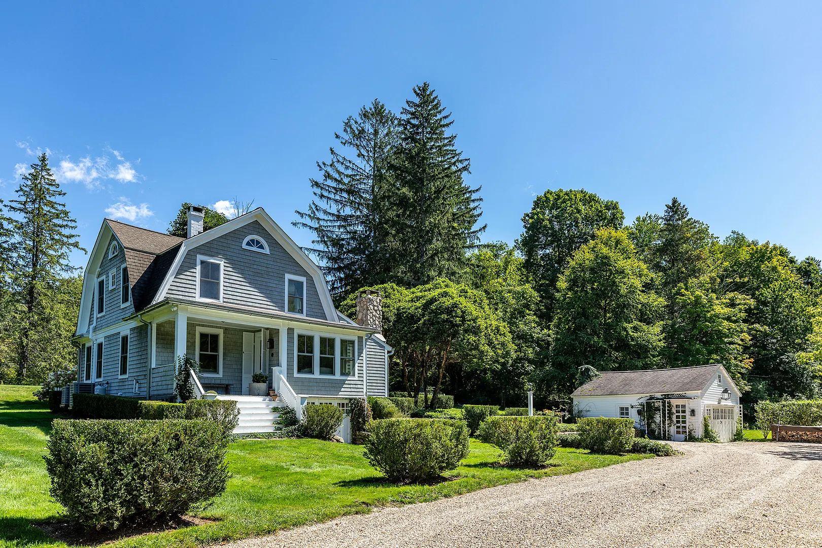 135 Wykeham Road Photo 1