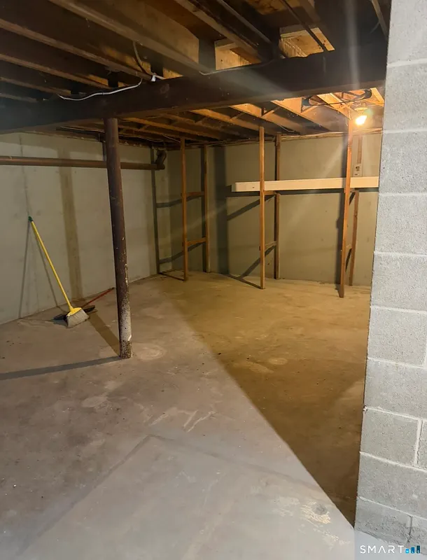 106 Glenwood Road Photo 13