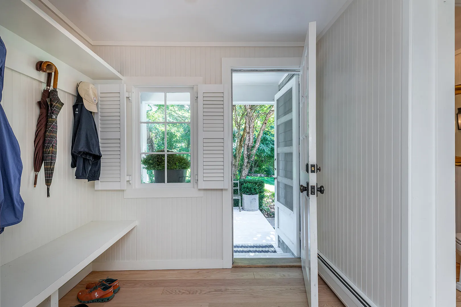 135 Wykeham Road Photo 17