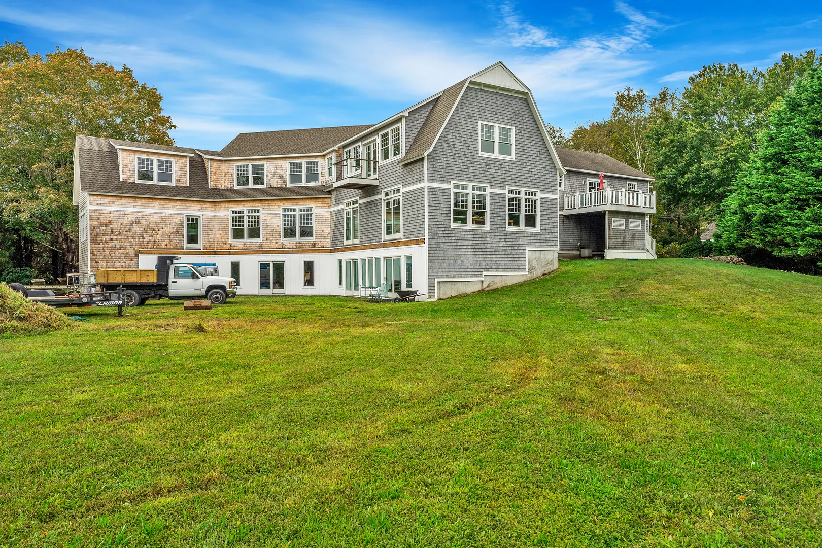 8 Montauk Avenue Photo 6