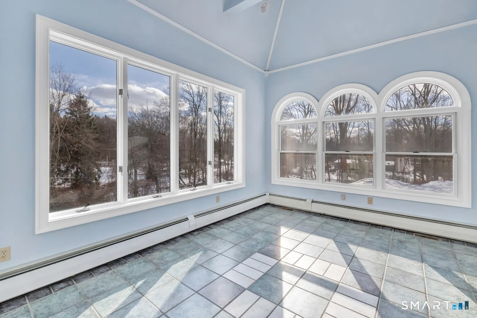 461 Amity Road Photo 25