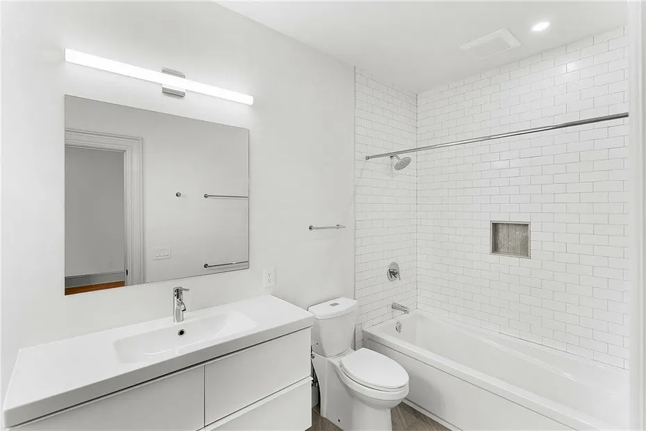 31 Parade Street  #201 Photo 5