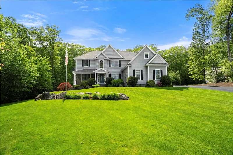 51 Womantam Lane Photo 2