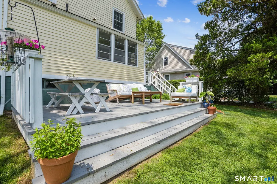 24 Warren Avenue Photo 23