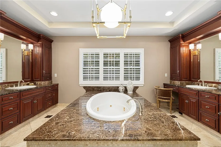 50 Judge Torres Lane Photo 28