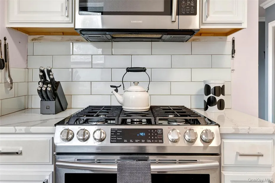 575 Bronx River Road  #6C Photo 22