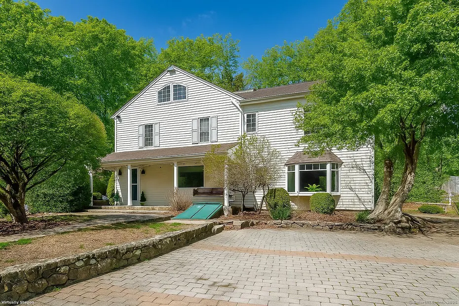 175 Mountain Road Photo 1