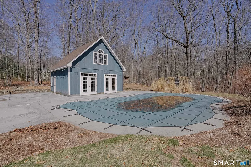 380 Southbury Road Photo 31