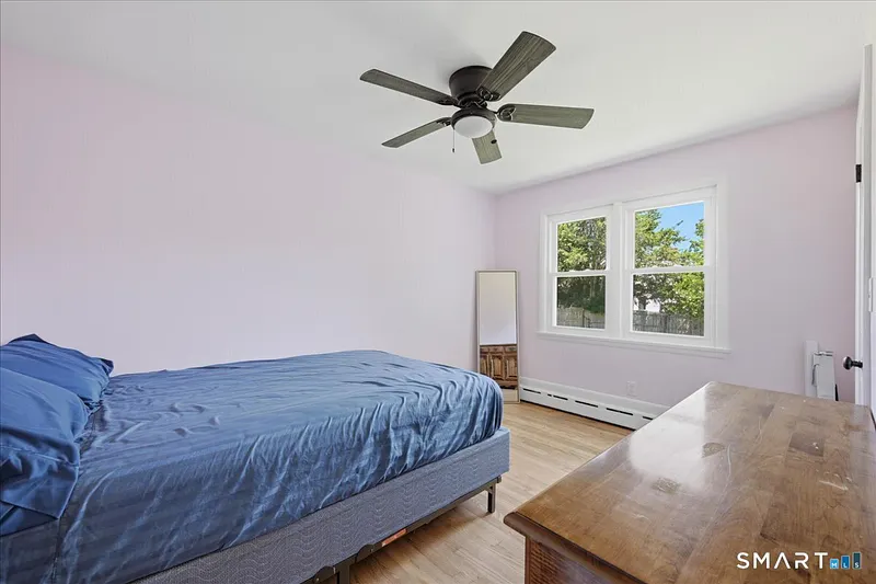 133 Bloomingdale Road Photo 16
