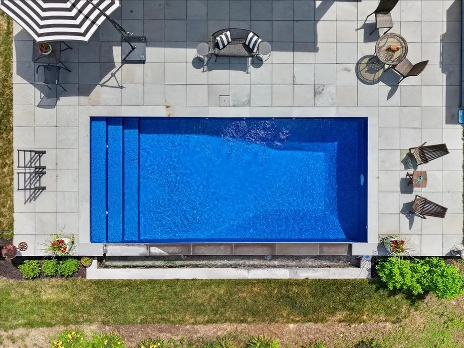 34 Lanphere Road Photo 16