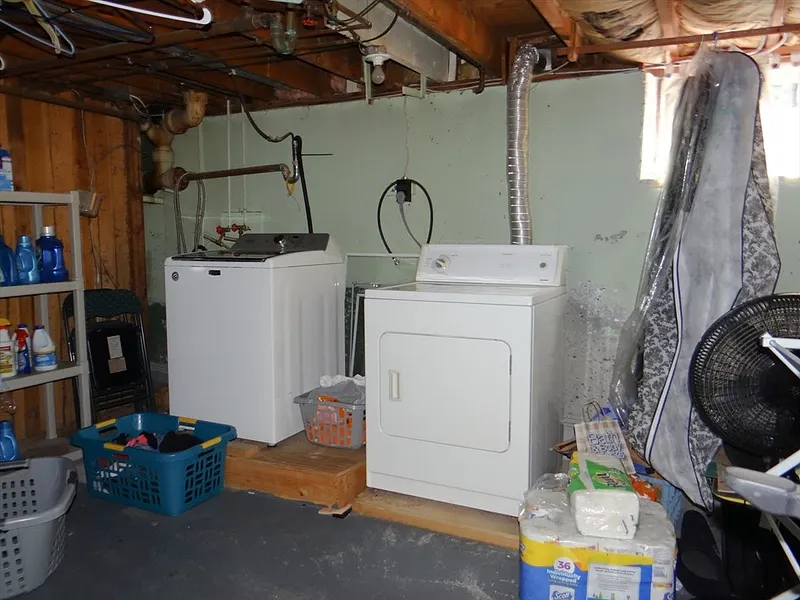 25 Marshall Ave Photo 31