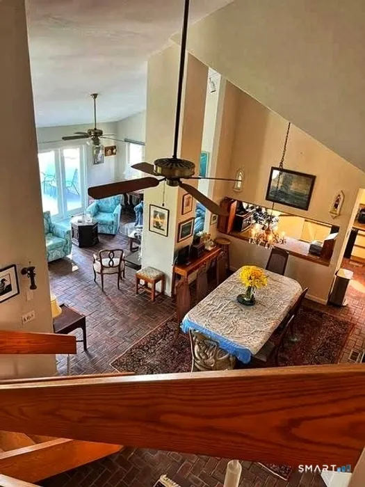 24 Nauyaug Point Road Photo 5