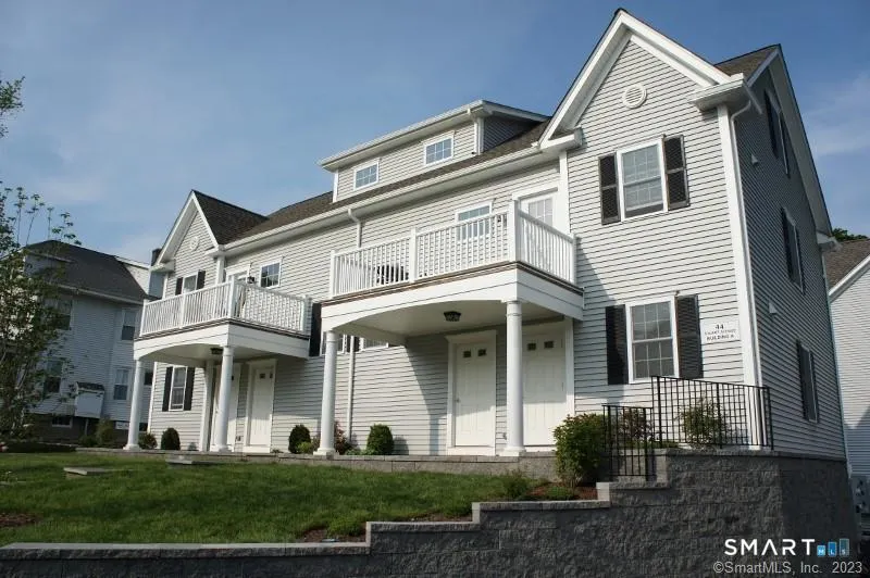 44 Stuart Avenue  #B4 Photo 13