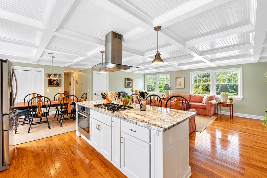 8 Montauk Avenue Photo 20