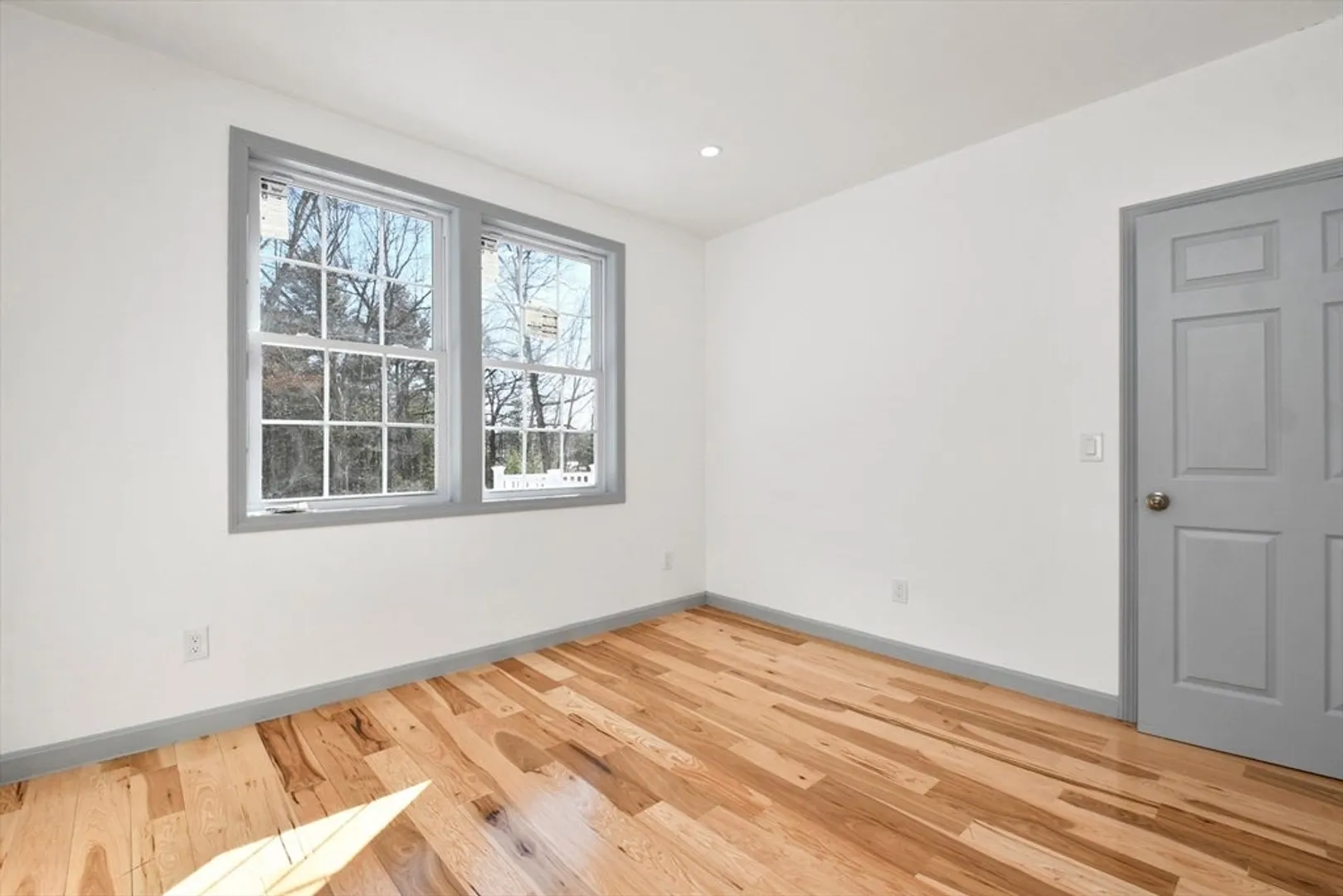 1 Stockwell Road Photo 15