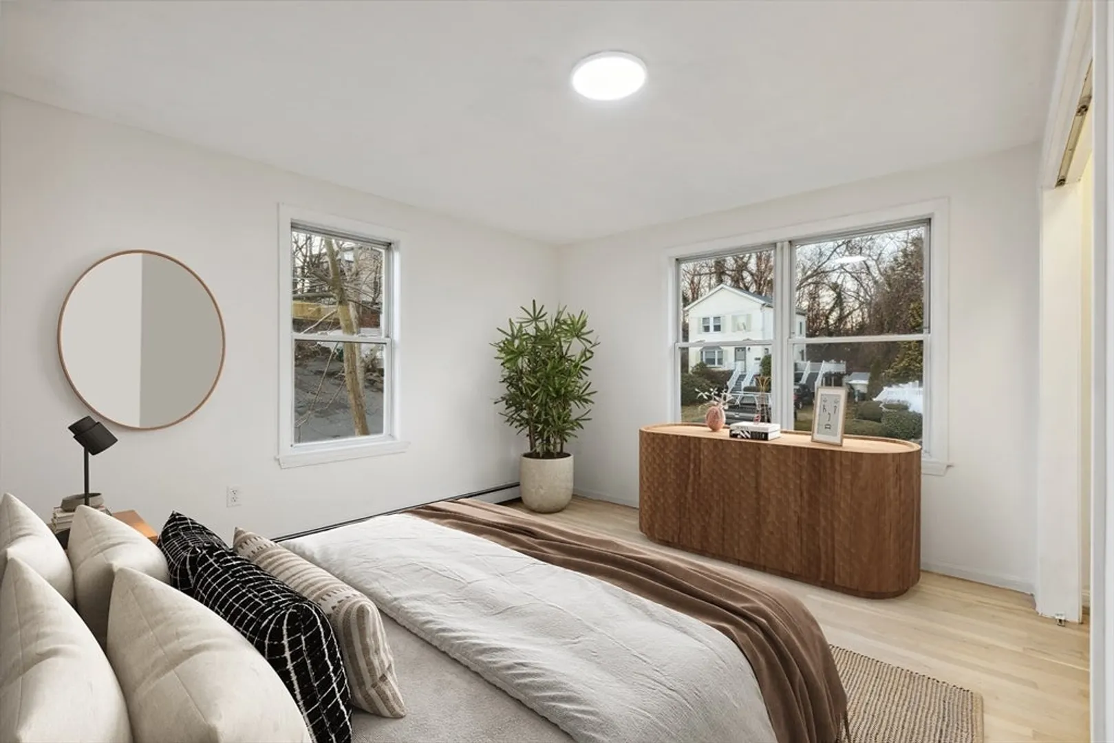 51 Belmont Ave Photo 10