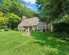 76 Peaceable Street