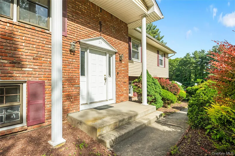29 Sunny Ridge Road Photo 3