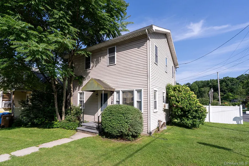 54 Boulevard Photo 1
