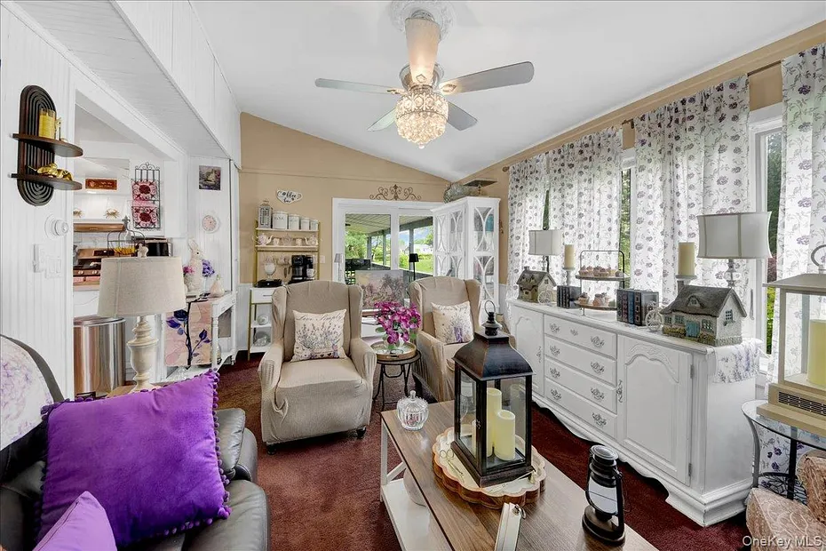 5 Rowell Lane Photo 13