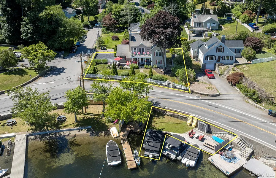 1 Colonial Drive Photo 2
