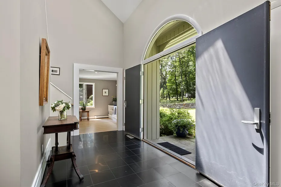 12 Hilltop Road Photo 6