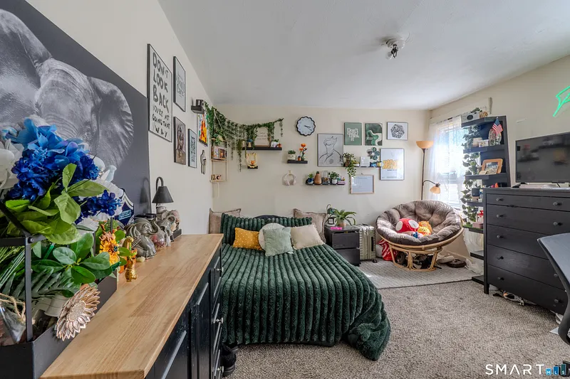 65 Parmalee Avenue Photo 8