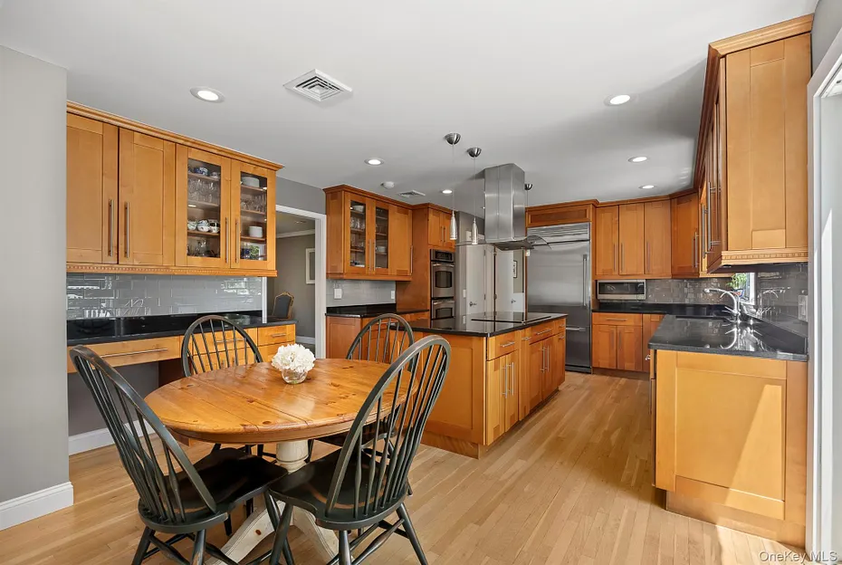 12 Hilltop Road Photo 14