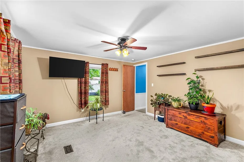 464 Gardiner Road #103 Photo 22