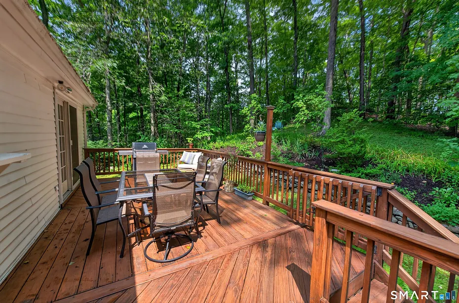 123 Janeway Drive Photo 6
