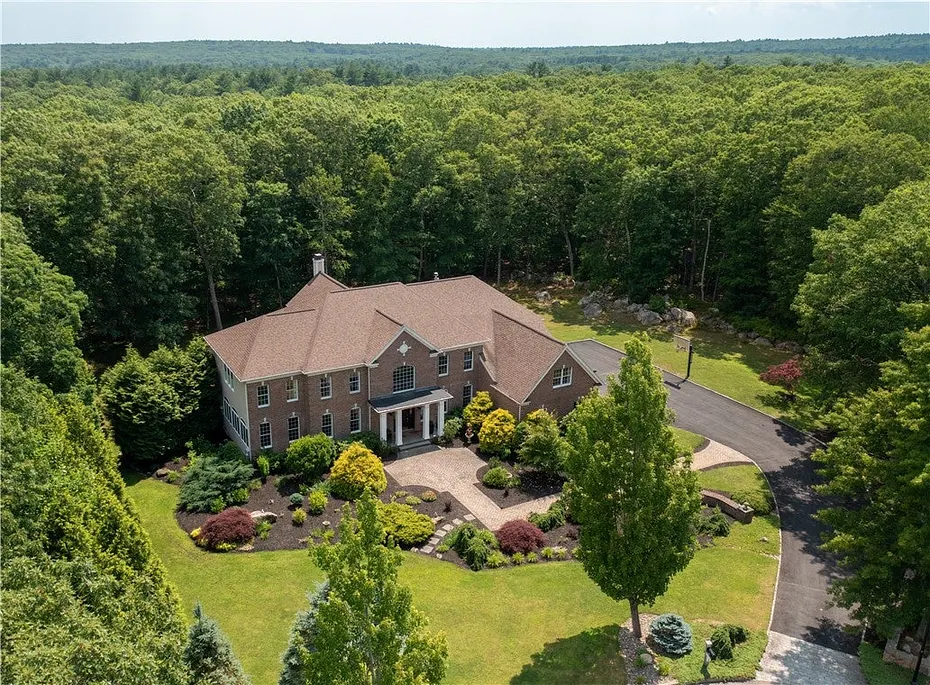 50 Judge Torres Lane Photo 3