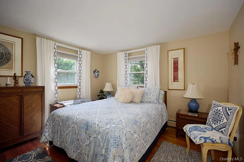 8 Carroll Drive Photo 26