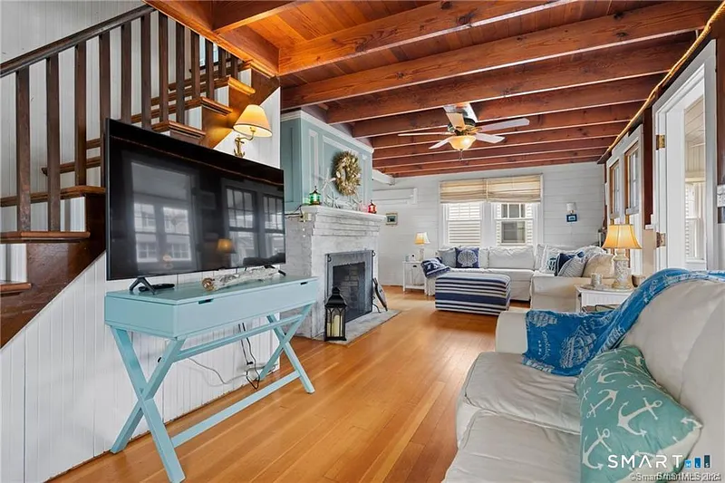 36 White Sands Beach Road Photo 6