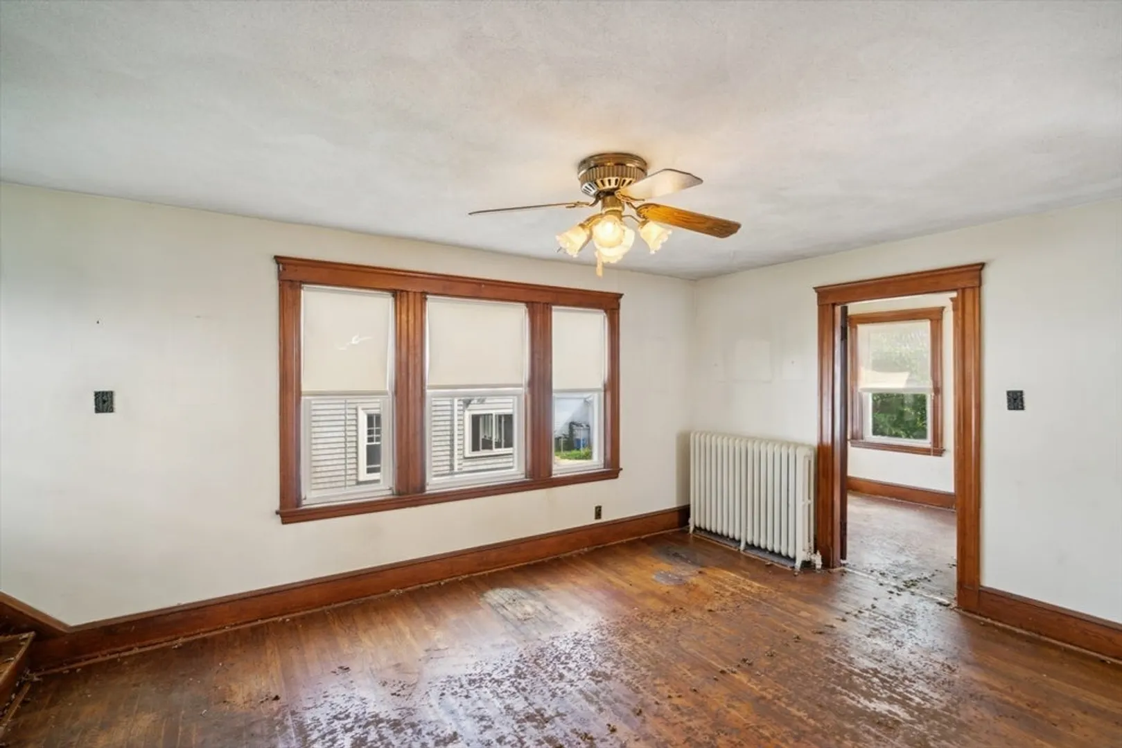 64 Bates Ave Photo 13
